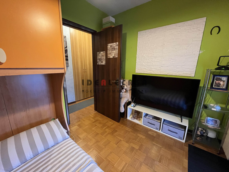 RIF:OM39 SARMEOLA DI RUBANO Proponiamo in vendita appartamento bicamere ben tenuto al terzo e ult...