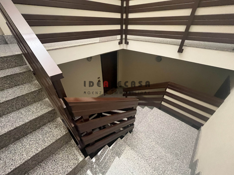 RIF:OM39 SARMEOLA DI RUBANO Proponiamo in vendita appartamento bicamere ben tenuto al terzo e ult...