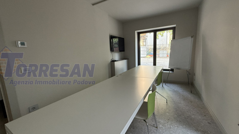 UFFICIO DI PREGIO IN VILLA STORICA – PADOVA, VICINANZE TRIBUNALE E FIERA


All’interno di una’ pr...