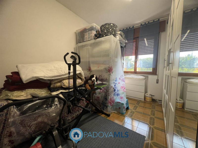 Immobile in esclusiva al Gruppo Padova MLS.
In prossimita' del centro del paese, ti proponiamo ap...