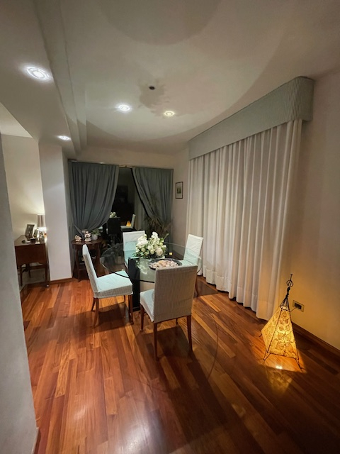 CAZZAGO di Pianiga vendesi bella Bifamiliare con giardino privato e ingresso indipendente. 
Svilu...