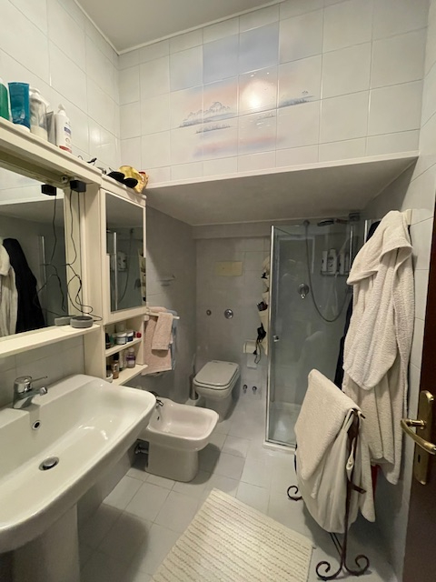 CAZZAGO di Pianiga vendesi bella Bifamiliare con giardino privato e ingresso indipendente. 
Svilu...