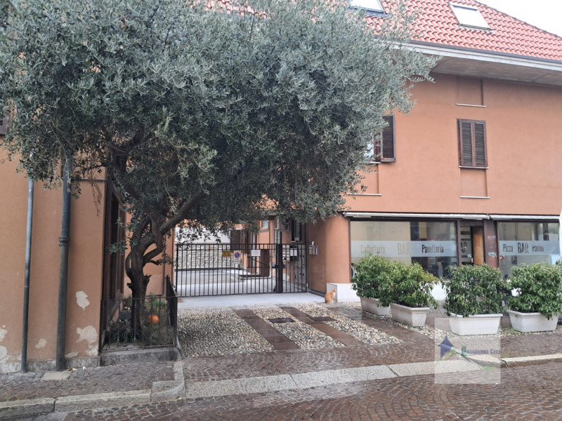 garage-Box-posto auto in Affitto a Turbigo