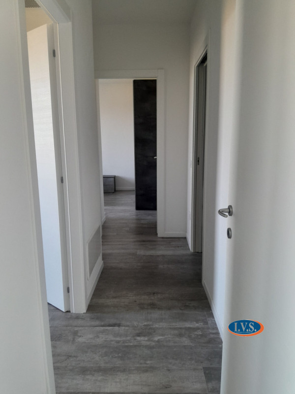 MONTEGALDA (VI) - In una posizione estremamente riservata e immersa nel verde proponiamo  al pian...