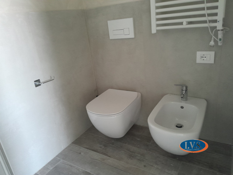 MONTEGALDA (VI) - In una posizione estremamente riservata e immersa nel verde proponiamo  al pian...