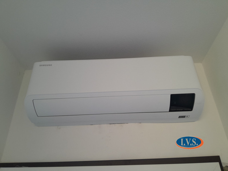 MONTEGALDA (VI) - In una posizione estremamente riservata e immersa nel verde proponiamo  al pian...