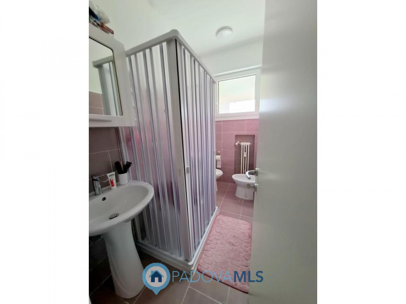 Immobile in esclusiva al Gruppo Padova MLS
Sei alla ricerca di un bell'appartamentino in zona CAV...