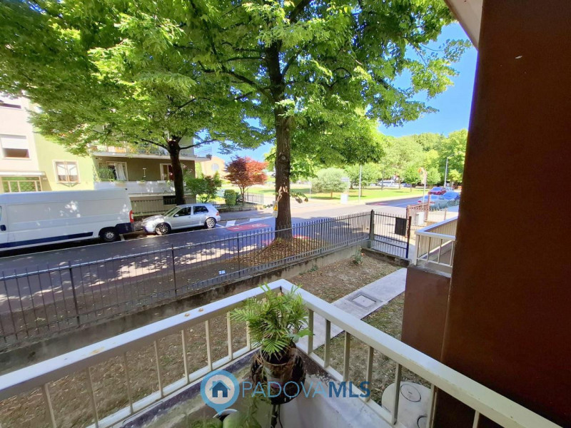 Immobile in esclusiva al Gruppo Padova MLS
Sei alla ricerca di un bell'appartamentino in zona CAV...