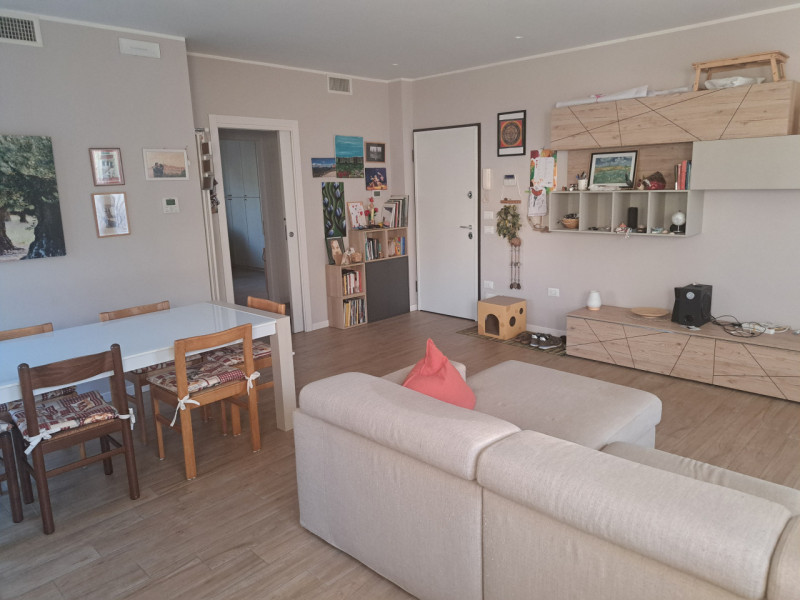 Scopri il tuo nuovo rifugio nel cuore di Montecchio Maggiore! Situato in una delle zone residenzi...