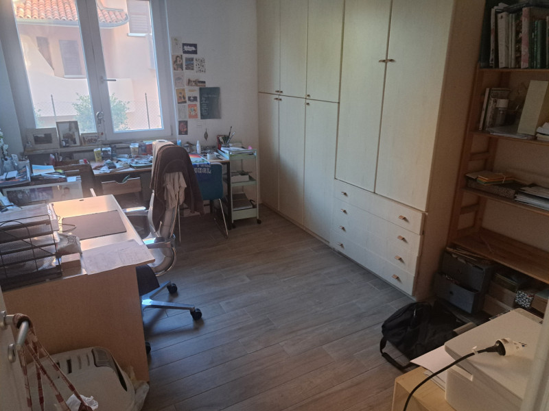 Scopri il tuo nuovo rifugio nel cuore di Montecchio Maggiore! Situato in una delle zone residenzi...