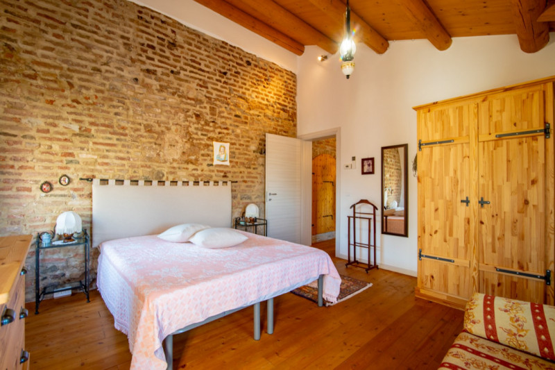 Ad Arlesega, una tranquilla e ben collegata frazione del comune di Mestrino, proponiamo in vendit...