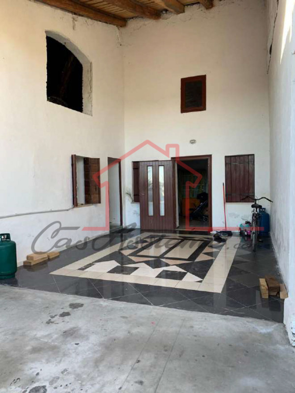 Rif. PE026422
La nostra Agenzia ha selezionato per Voi l'occasione del mese all'asta.

Proponiamo...