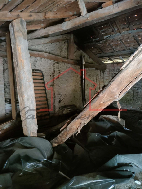 Rif. PE026422
La nostra Agenzia ha selezionato per Voi l'occasione del mese all'asta.

Proponiamo...