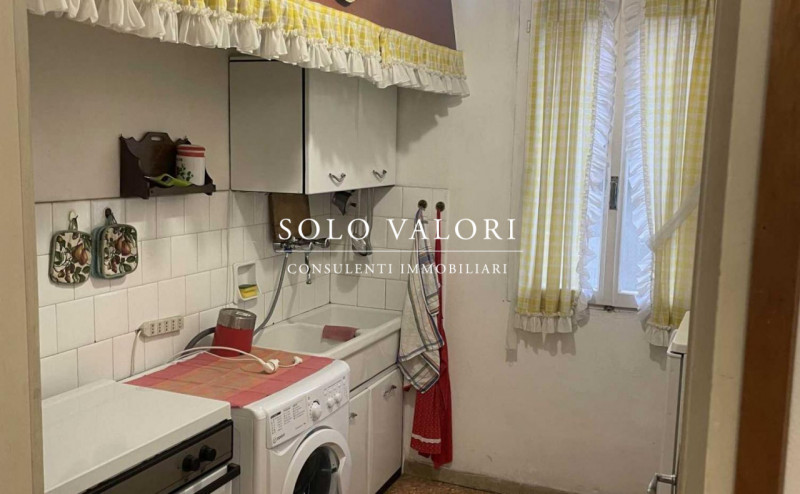 Scopri il tuo nuovo rifugio al mare! Situato nel cuore di Jesolo, precisamente nella rinomata zon...