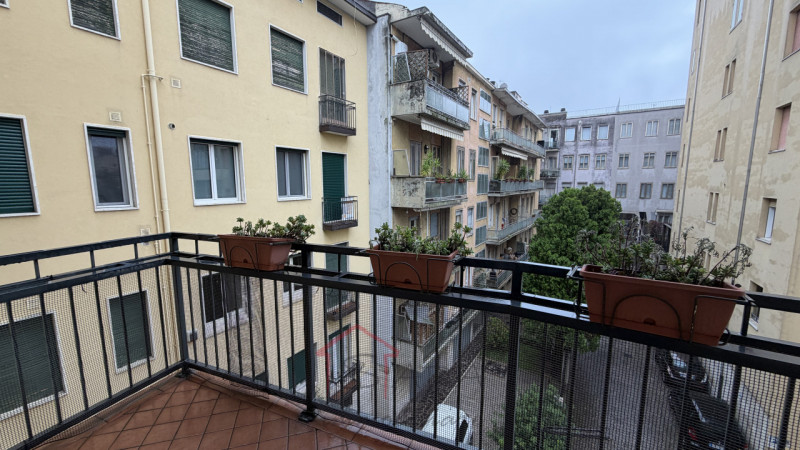 PADOVA - VIA BEATO PELLEGRINO

ULTIMA STANZA DISPONIBILE

Affittasi stanza singola (letto singolo...