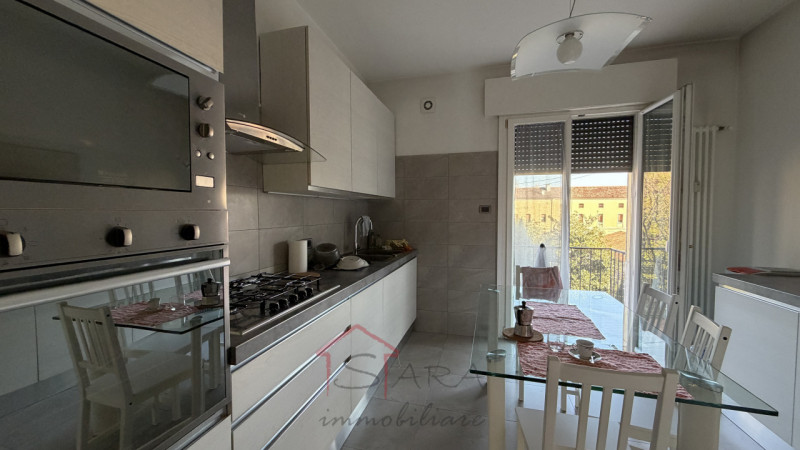 PADOVA - VIA BEATO PELLEGRINO

ULTIMA STANZA DISPONIBILE

Affittasi stanza per una persona (letto...