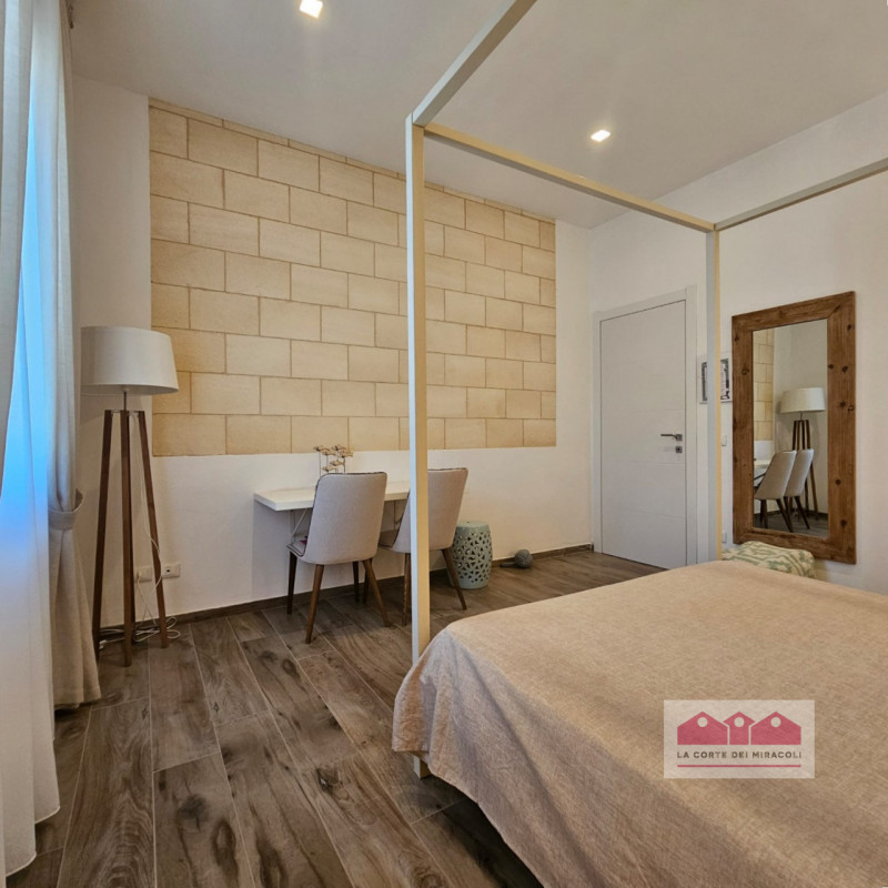 FAVIGNANA CENTRO: SPLENDIDO ATTICO TRICAMERE CON TERRAZZA PANORAMICA, COMPLETAMENTE RISTRUTTURATO...