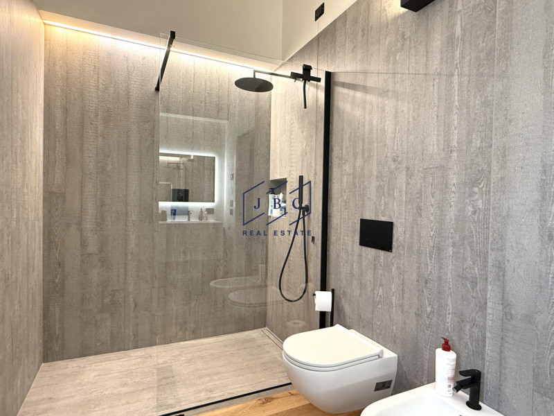 Benvenuti nella vostra nuova casa a pochi minuti dal centro di Oderzo, un luogo dove comfort e mo...