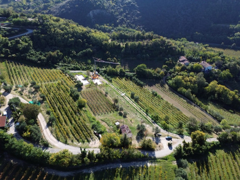 COMPOSIZIONE:
Bellissima soluzione dalle ottime potenzialità, completamente da ristrutturare, con...