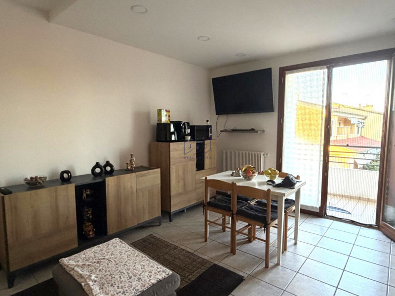 CEGGIA - (VE) 
Proponiamo in esclusiva a Ceggia, in zona residenziale appartamento situato al pri...