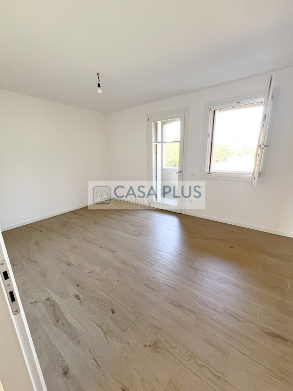 Proponiamo splendida soluzione di villetta a schiera centrale di nuova costruzione in tranquilla ...