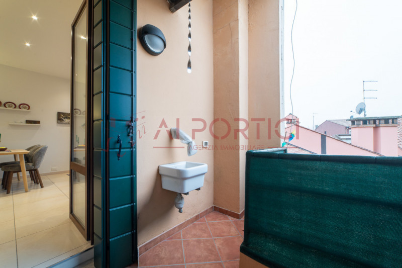 PIOVE DI SACCO Centro Storico - APPARTAMENTO ristrutturato in stile moderno situato al secondo pi...