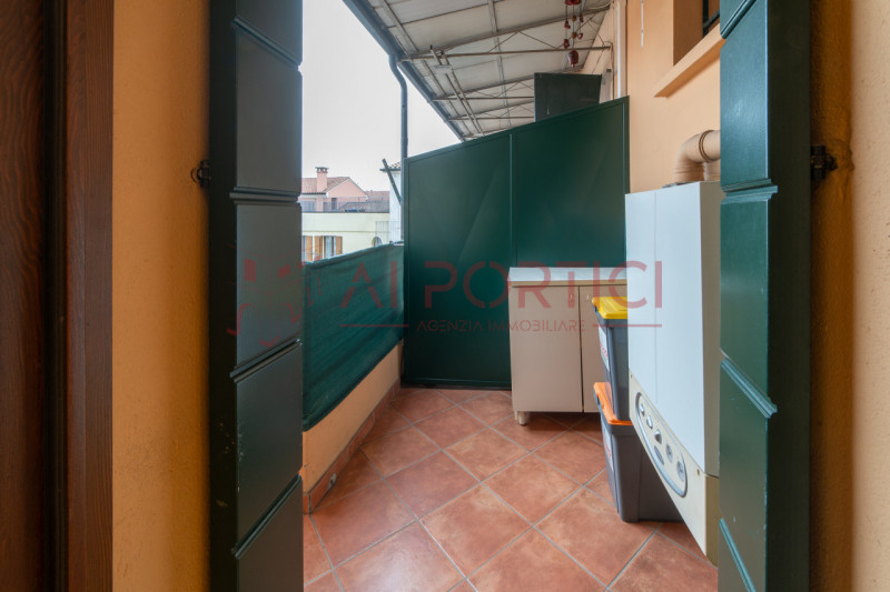 PIOVE DI SACCO Centro Storico - APPARTAMENTO ristrutturato in stile moderno situato al secondo pi...