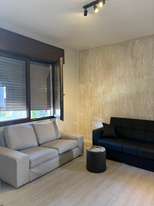 ALBIGNASEGO San Lorenzo vendesi casa singola degli anni '70 parzialmente ristrutturata in posizio...