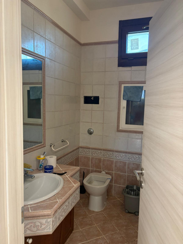 ALBIGNASEGO San Lorenzo vendesi casa singola degli anni '70 parzialmente ristrutturata in posizio...