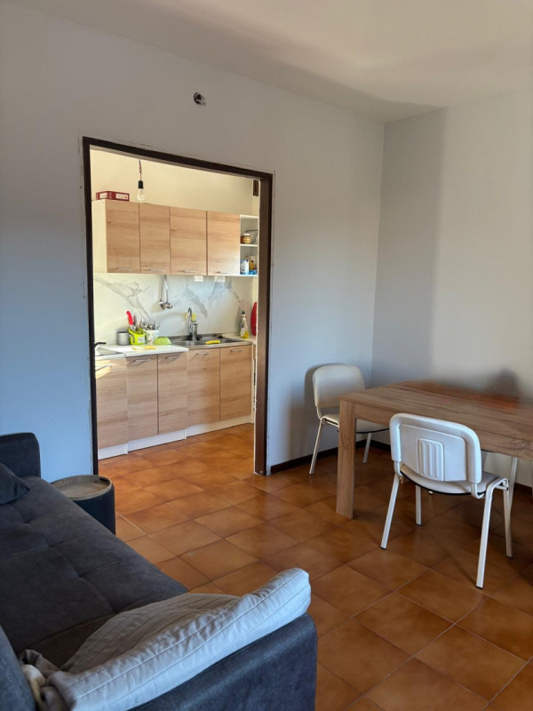 ALBIGNASEGO San Lorenzo vendesi casa singola degli anni '70 parzialmente ristrutturata in posizio...