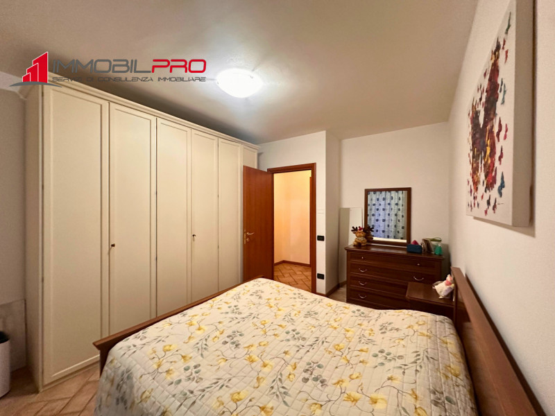 Bilocale con ampio giardino privato in zona residenziale tranquilla

In una delle aree più piacev...