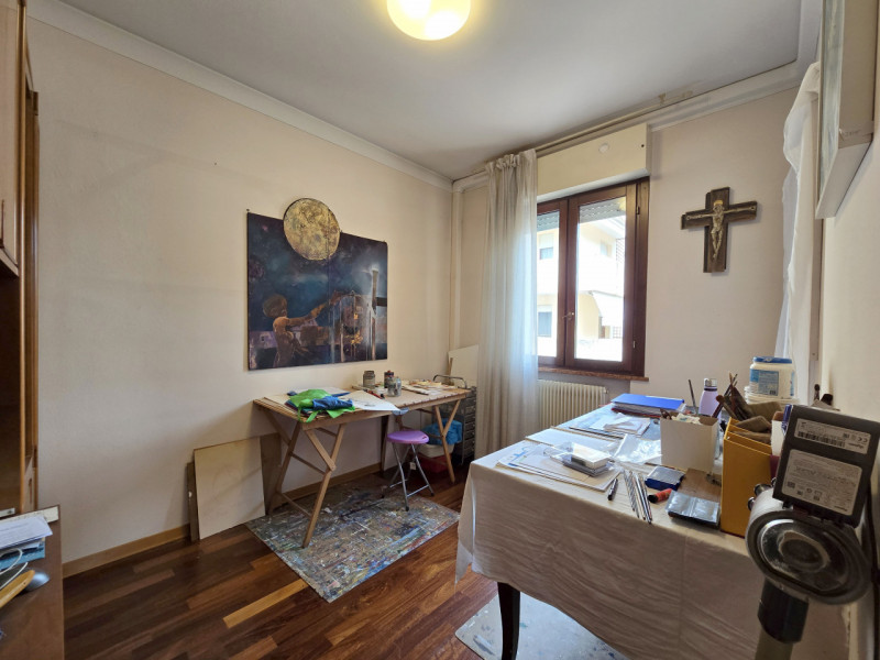 VILLORBA, frazione Carità in Piazza Aldo Moro, zona servitissima, vendesi appartamento di 101mq. ...