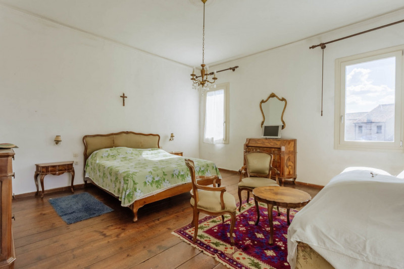 Nel centro di Agna, proponiamo in vendita una casa singola che conserva tutto il fascino della su...