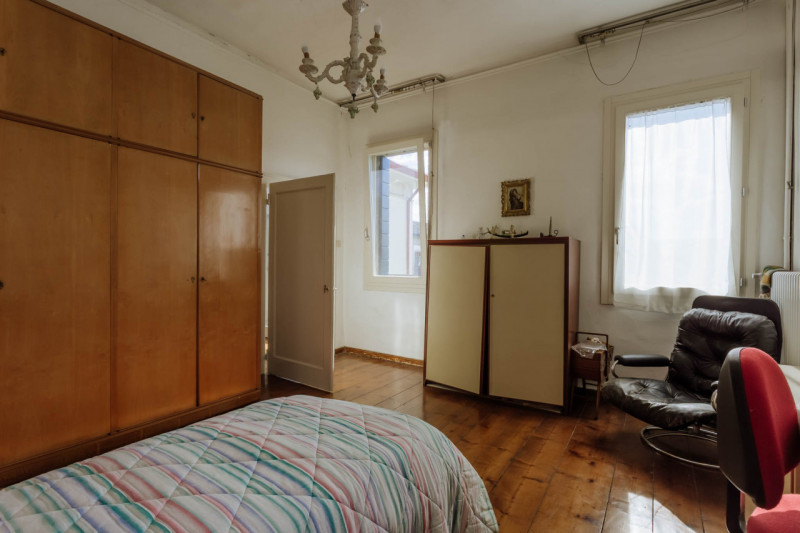 Nel centro di Agna, proponiamo in vendita una casa singola che conserva tutto il fascino della su...