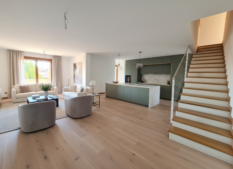 Scoprite questa straordinaria opportunità immobiliare: attico situato nel cuore di Montegrotto Te...