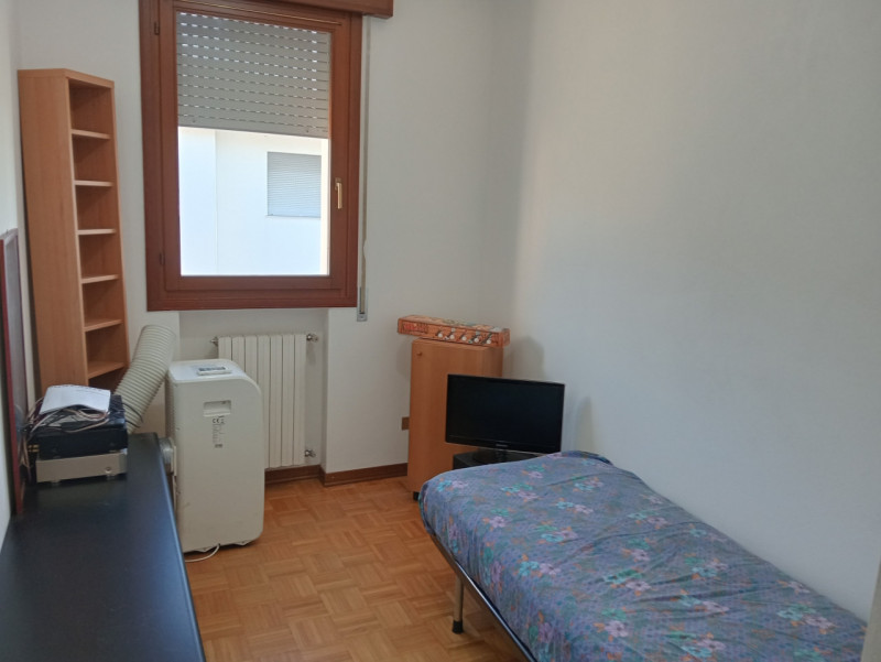 Saonara - In posizione centrale al paese, comoda ad ogni tipo di servizio,  in ottimo contesto ab...