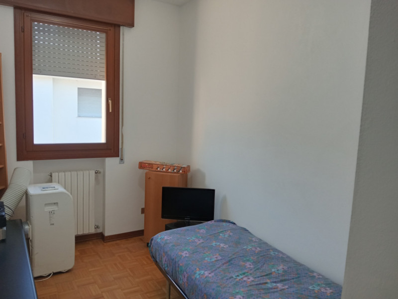 Saonara - In posizione centrale al paese, comoda ad ogni tipo di servizio,  in ottimo contesto ab...