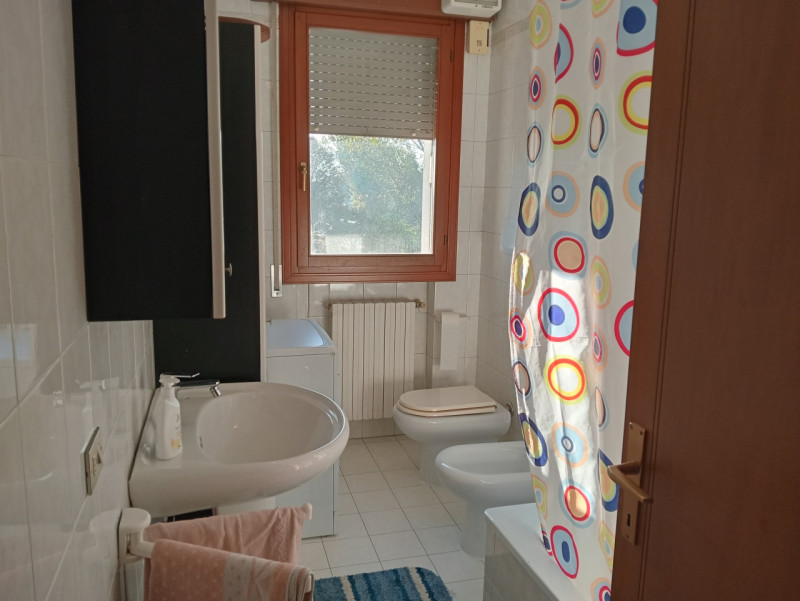 Saonara - In posizione centrale al paese, comoda ad ogni tipo di servizio,  in ottimo contesto ab...