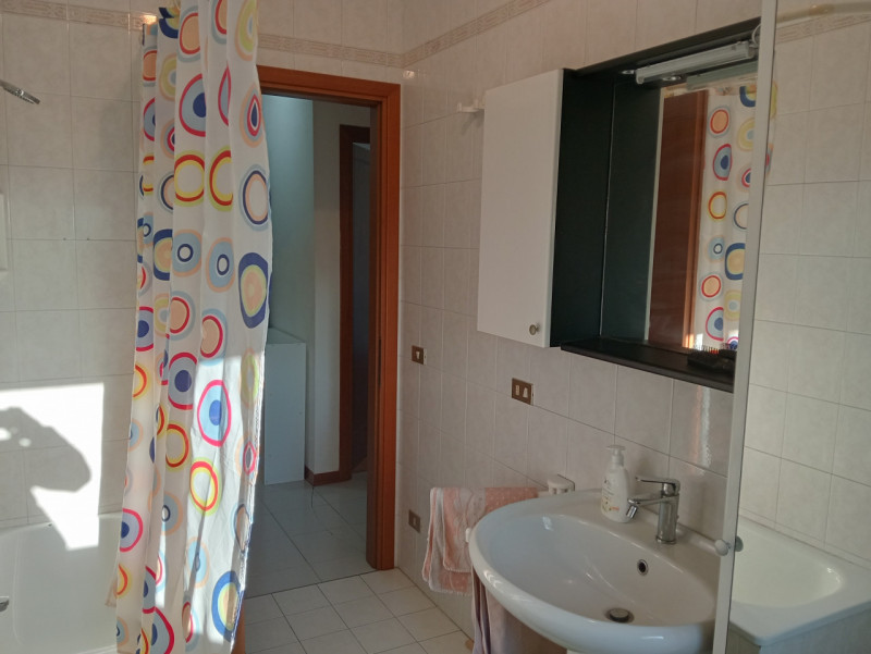 Saonara - In posizione centrale al paese, comoda ad ogni tipo di servizio,  in ottimo contesto ab...