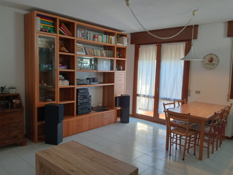 Saonara - In posizione centrale al paese, comoda ad ogni tipo di servizio,  in ottimo contesto ab...