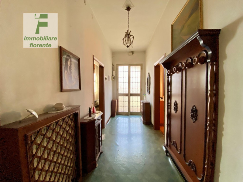 LIBERA SUBITO...COMODA AI SERVIZI E AL CENTRO CITTA'...BIFAMILIARE COMPLETA IN ORIZZONTALE...OGNI...