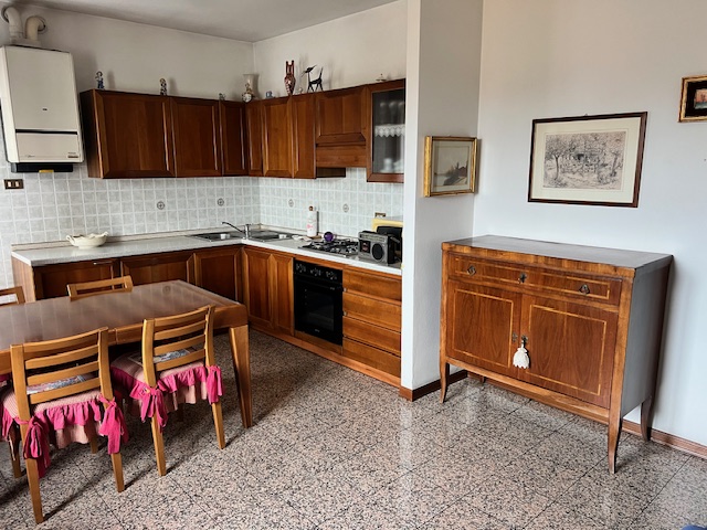 In una delle zone più ricercate di Cadoneghe, precisamente in Mejaniga, proponiamo un appartament...