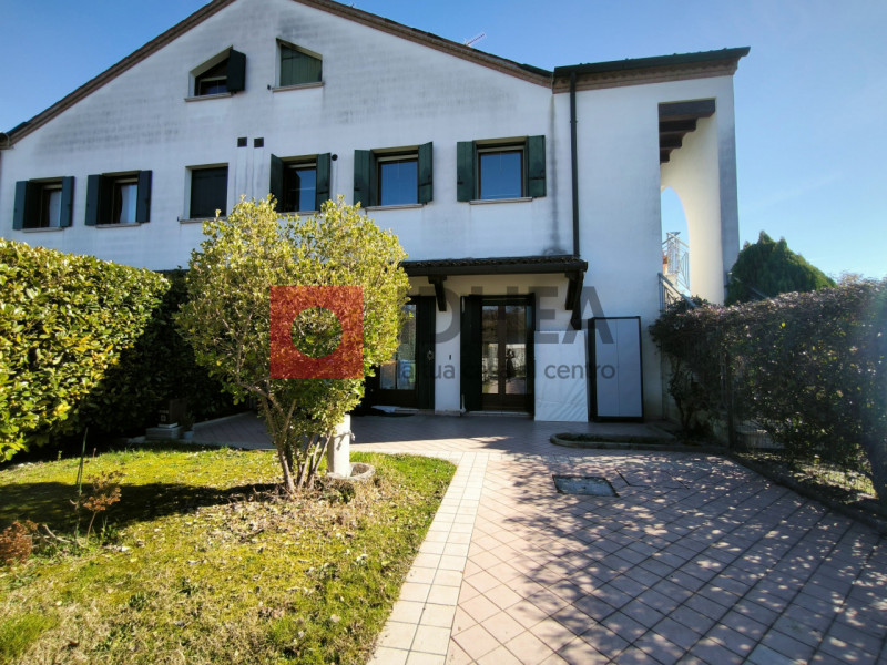 SILEA- CENDON
RIFERIMENTO "AASI3"

In tranquilla zona residenziale a due passi dal fiume Sile, pr...