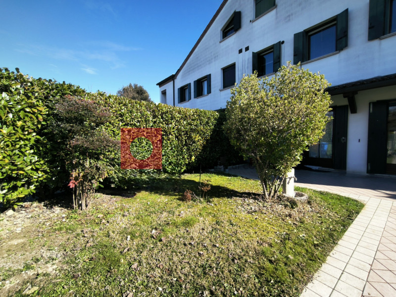 SILEA- CENDON
RIFERIMENTO "AASI3"

In tranquilla zona residenziale a due passi dal fiume Sile, pr...