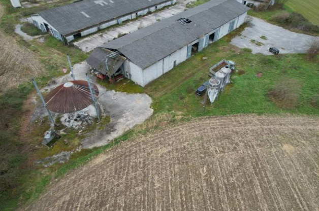 Rif. A.A.88-23

Vendita all'asta - azienda agricola con accessori in data 02 dicembre 2025

Descr...