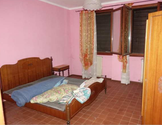 Rif. A.A.88-23

Vendita all'asta - azienda agricola con accessori in data 02 dicembre 2025

Descr...