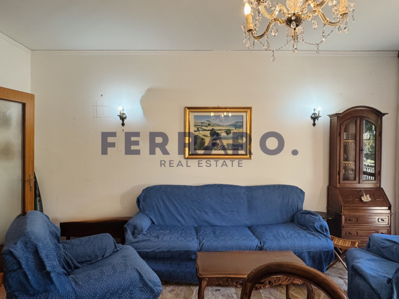 Treviso, zona Fuori Mura. Codice YA5

Appartamento quadrilocale di circa 100 mq situato al second...