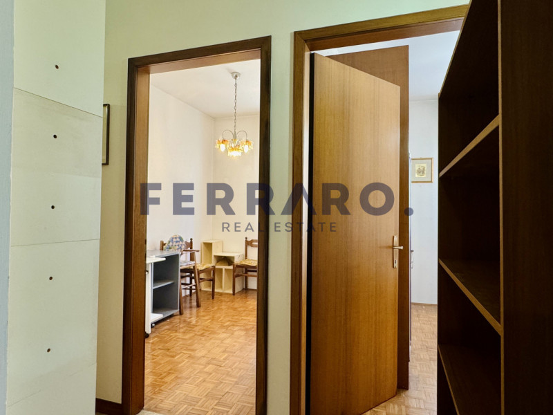 Treviso, zona Fuori Mura. Codice YA5

Appartamento quadrilocale di circa 100 mq situato al second...