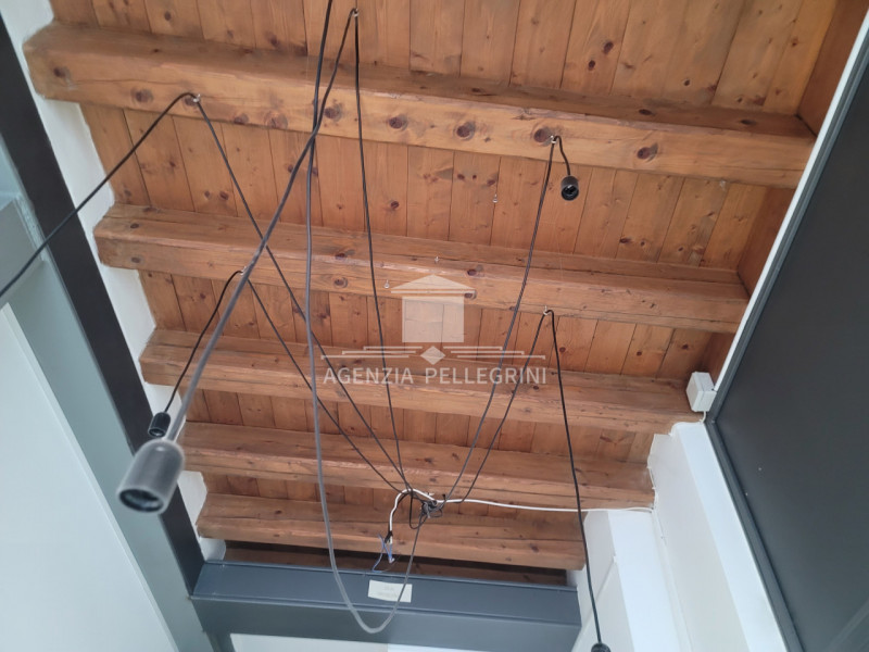 VICENZA CENTRO STORICO In una delle piazze più belle e suggestive della città, a pochi passi dall...