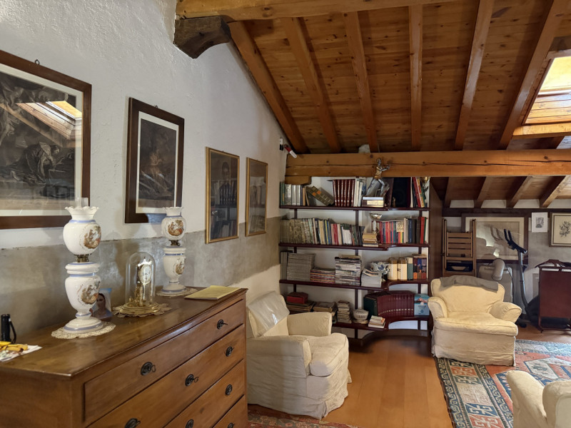 Rif. BC240 (Per info: Daniel +39 3939878704)


In una posizione suggestiva, a pochi passi da Port...